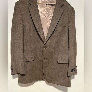 Jos. A. Bank Classic Brown Wool Herringbone Blazer, Size 44L NWT